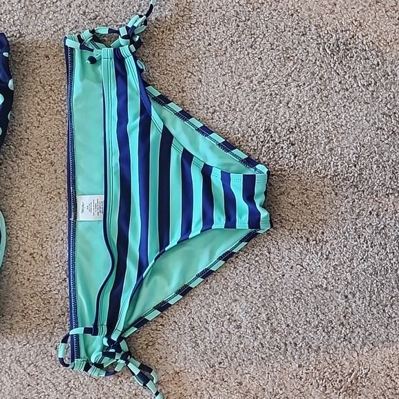 Mossimo bikini set - Picture 2 of 5